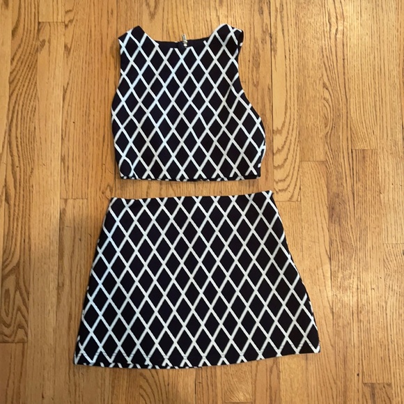 Black and White Crop Top and Skirt Set - Picture 1 of 1